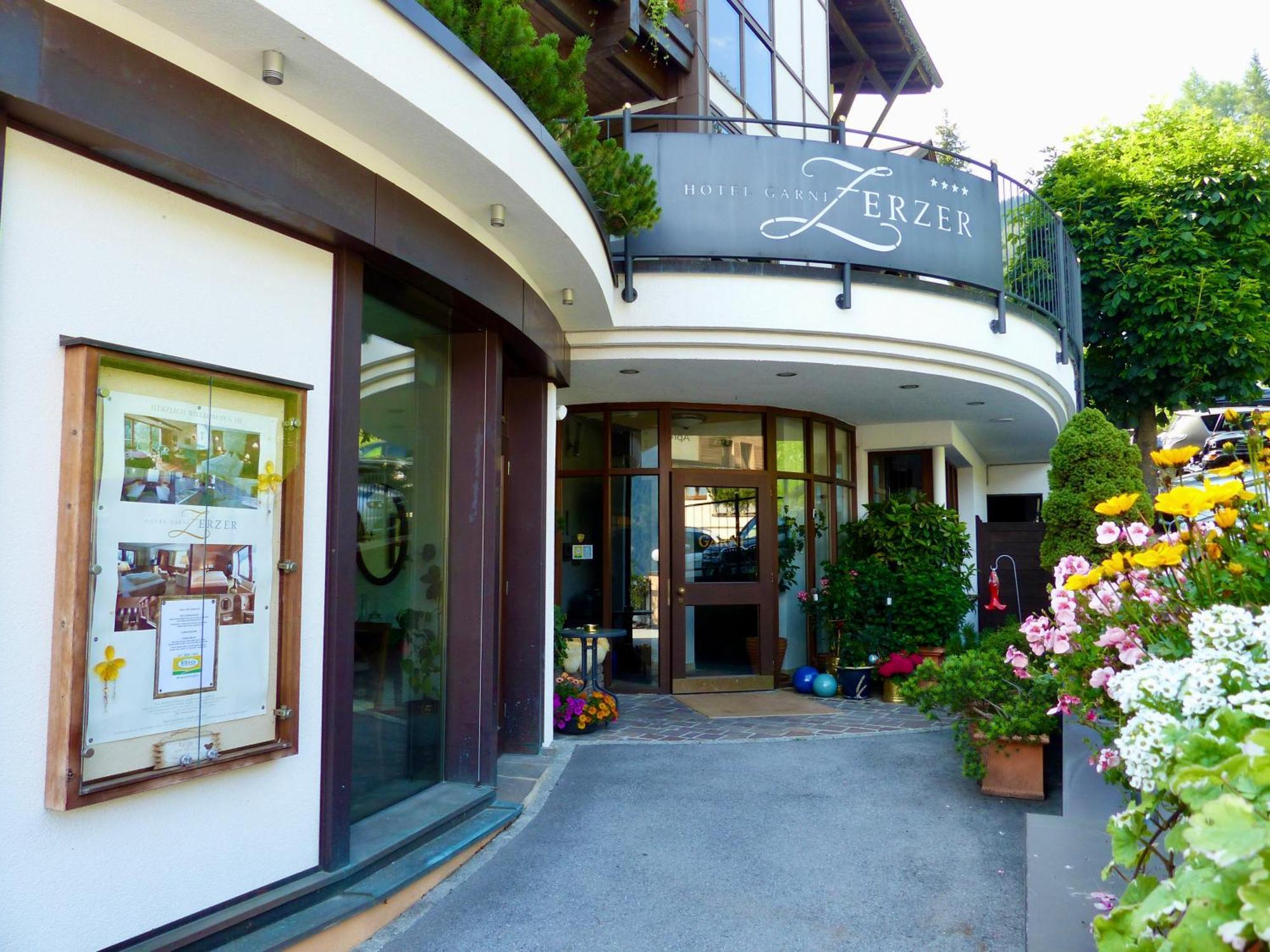 Hotel Garni Zerzer سيرفاوس المظهر الخارجي الصورة