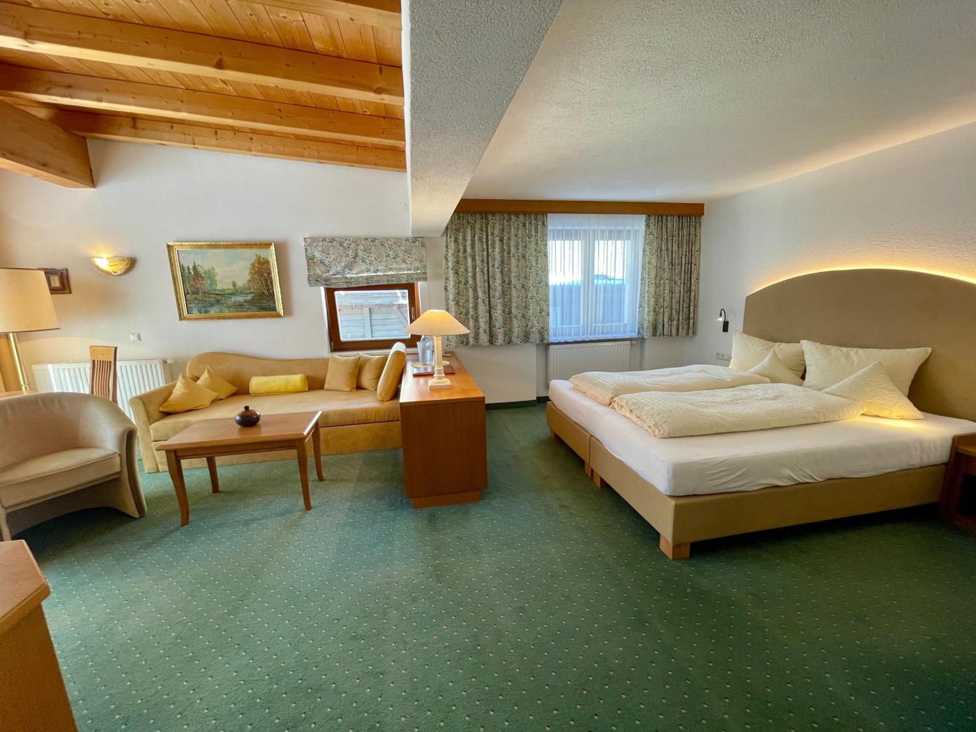 Hotel Garni Zerzer سيرفاوس المظهر الخارجي الصورة
